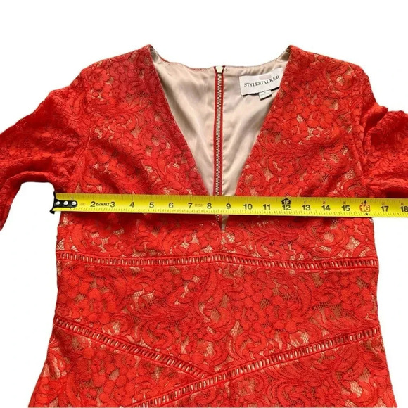 Stylestalker Ari Coral Lace Dress Mini Sheath V-neck 3/4 sleeves L RTR - Picture 8 of 10